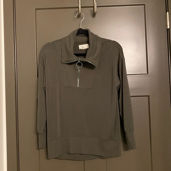 Lou & Grey Zip Top - Picture 5 of 6